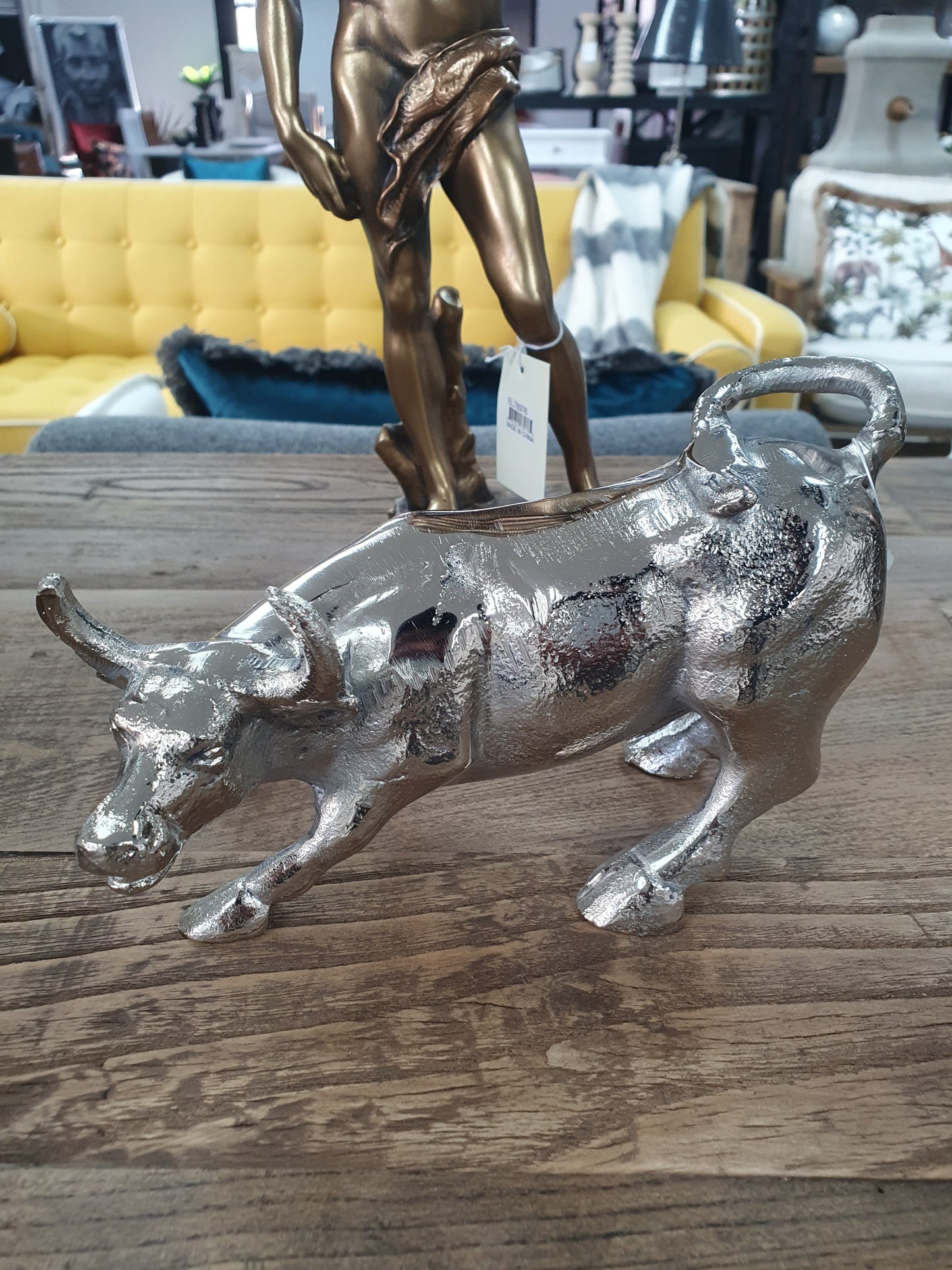 Aluminium Bull Statue