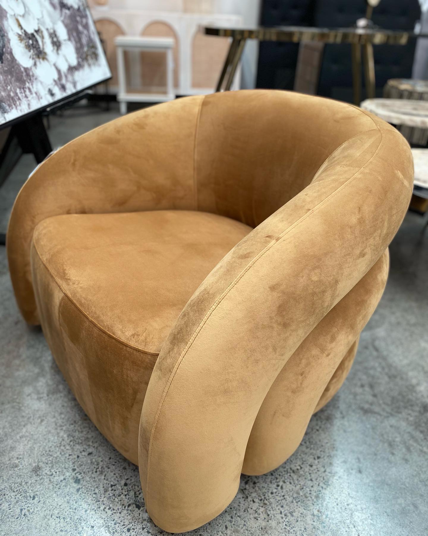 Tamara Swivel Chair